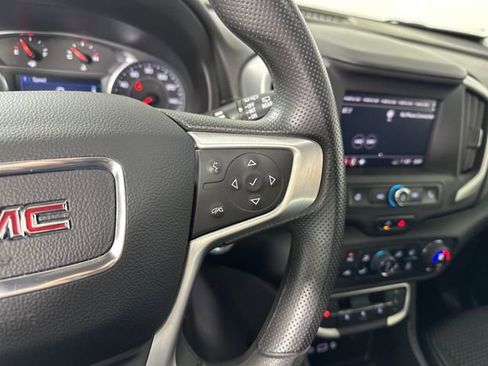 Used 2023 GMC Terrain SLE w/ Driver Convenience Package image 16
