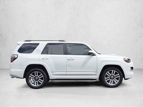 Used 2022 Toyota 4Runner TRD Sport RWD image 4