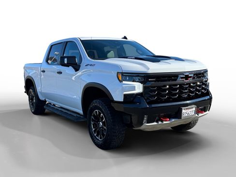 Used 2024 Chevrolet Silverado 1500 ZR2 w/ Technology Package image 7
