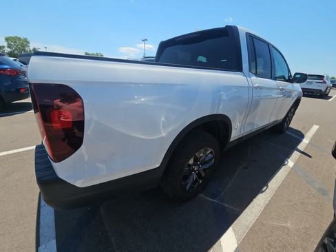 Used 2026 Honda Ridgeline Sport image 4