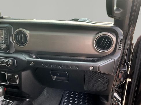 Used 2018 Jeep Wrangler Unlimited Sport AWD/4WD image 25
