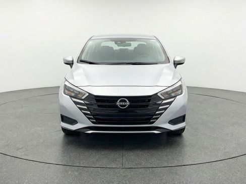 Used 2025 Nissan Versa SV FWD image 2