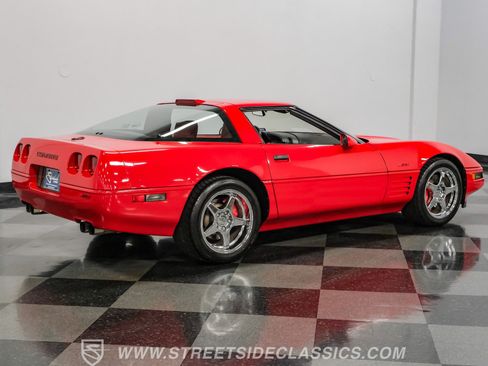 Used 1991 Chevrolet Corvette ZR-1 RWD image 15