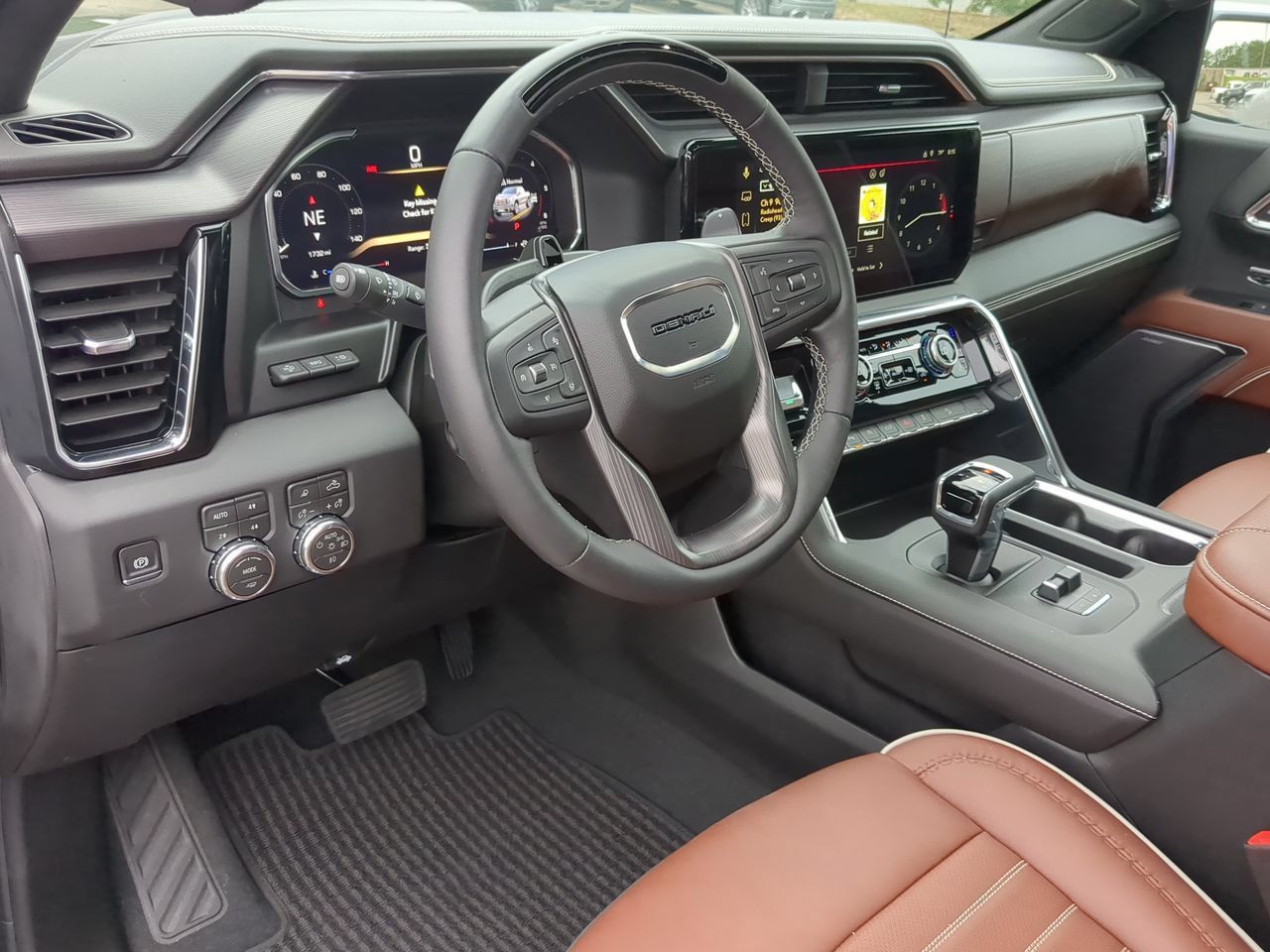 Used 2026 GMC Sierra 1500 Denali Ultimate AWD/4WD image 10
