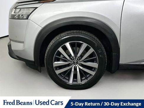 Used 2022 Nissan Pathfinder Platinum w/ Cargo Package image 36