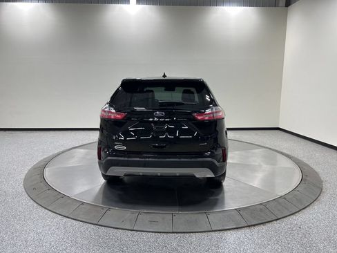 Certified 2024 Ford Edge SEL w/ Convenience Package AWD/4WD image 8