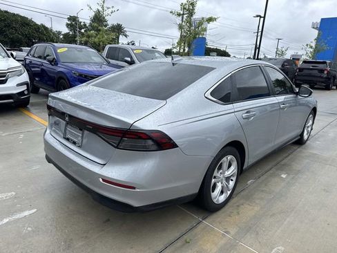 Certified 2025 Honda Accord LX image 7