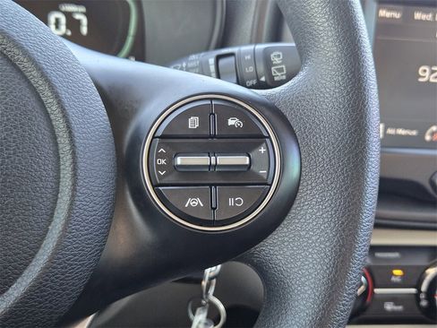 Certified 2023 Kia Soul LX image 25