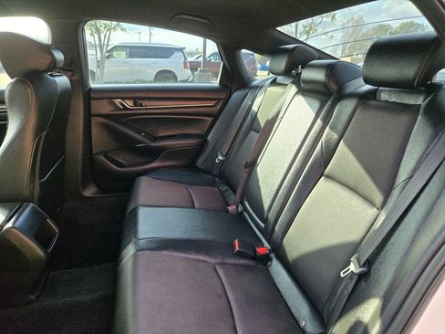 Used 2020 Honda Accord Sport image 9