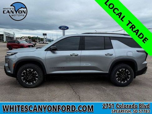 Used 2025 Chevrolet Traverse Z71 w/ Driver Confidence Package AWD/4WD image 2