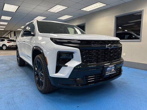 New 2026 Chevrolet Traverse RS w/ LPO, Floor Liner Package image 1