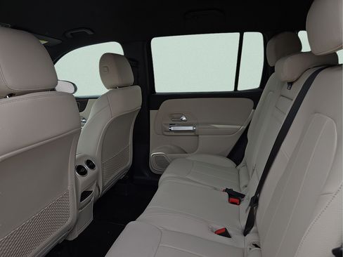 New 2026 Mercedes-Benz GLB 250 image 10