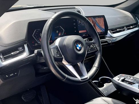 Used 2025 BMW X1 xDrive28i AWD/4WD image 17