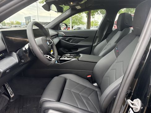 New 2026 BMW 530i xDrive w/ Executive Package image 10