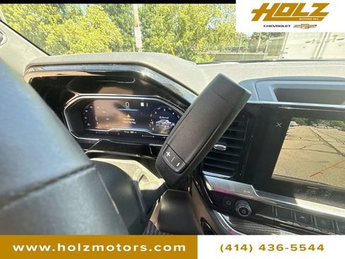 Certified 2022 Chevrolet Silverado 1500 RST AWD/4WD image 15