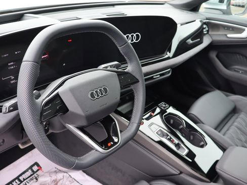 Used 2025 Audi S5 Premium Plus w/ Premium Plus Package image 9