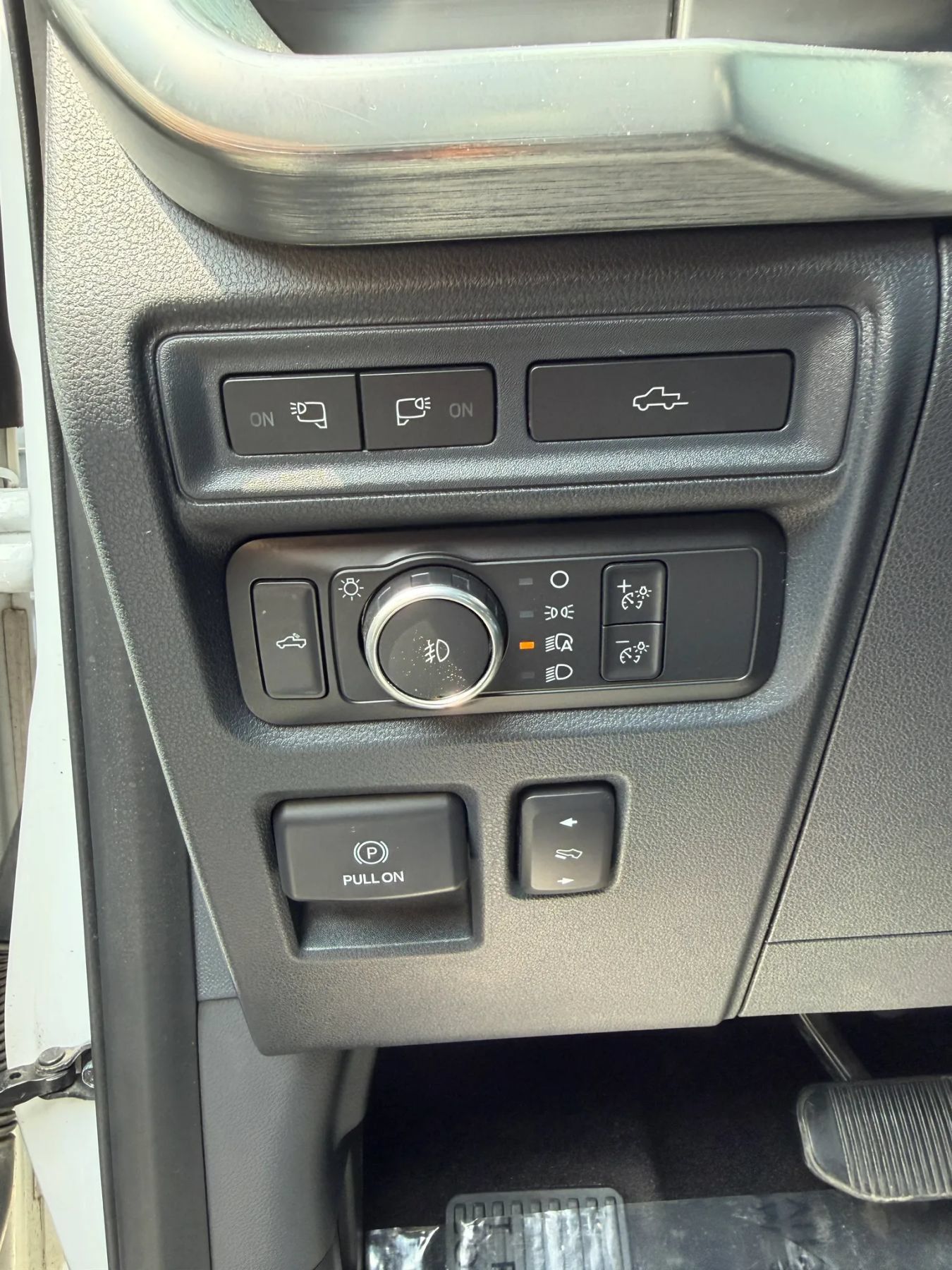 Used 2022 Ford F150 Lariat AWD/4WD image 21