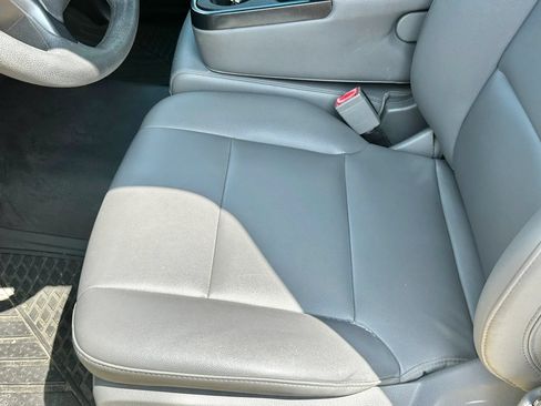 Used 2018 Chevrolet Silverado 1500 W/T RWD image 18