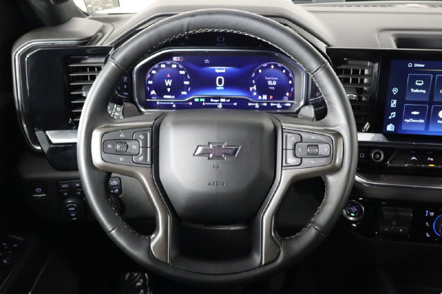 Used 2024 Chevrolet Silverado 1500 High Country w/ Midnight Edition AWD/4WD image 7