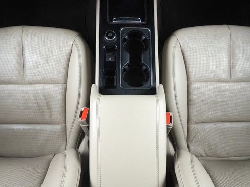 Used 2020 Lincoln Corsair Reserve w/ Equipment Group 201A image 24