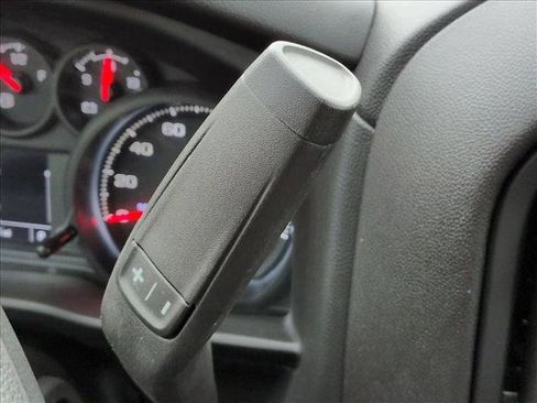 Used 2026 Chevrolet Silverado 1500 Custom w/ LPO, Dark Essentials Package AWD/4WD image 18