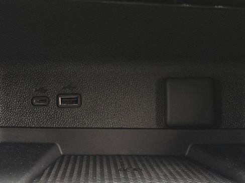 New 2026 Chevrolet Traverse LT image 18