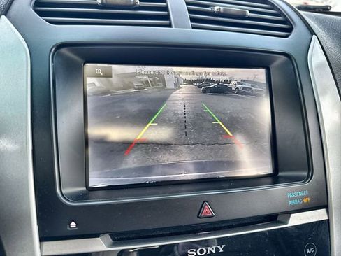 Used 2015 Ford Explorer Limited w/ Equipment Group 301A image 17