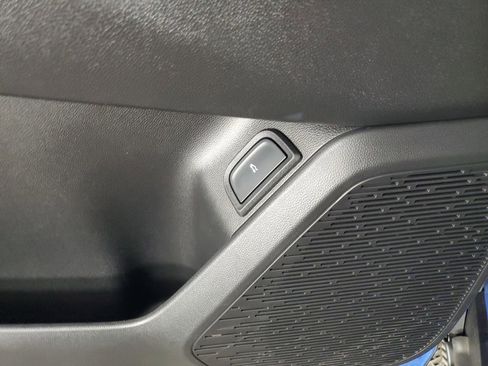 Used 2025 Chevrolet Equinox ACTIV w/ Safety and Technology Package image 28