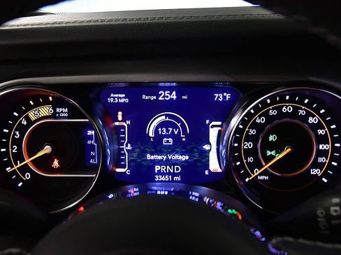 Used 2023 Jeep Wrangler Unlimited Sahara w/ LED Lighting Group AWD/4WD image 14