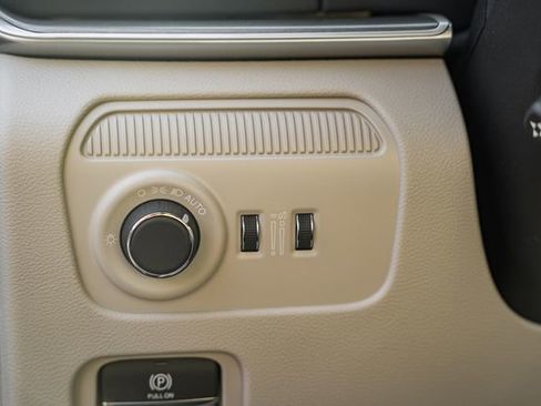 New 2026 Jeep Grand Wagoneer Limited AWD/4WD image 55
