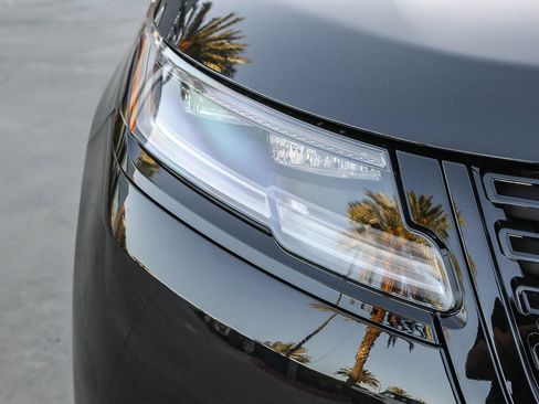 New 2026 Land Rover Range Rover Velar S AWD/4WD image 14