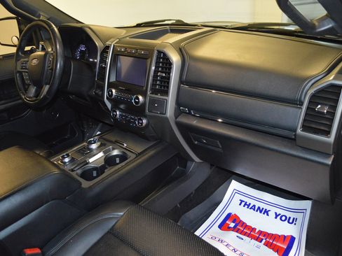 Used 2020 Ford Expedition XLT w/ Equipment Group 202A AWD/4WD image 10
