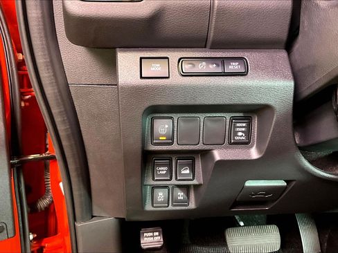 Used 2025 Nissan Frontier PRO-4X w/ Pro Premium Package AWD/4WD image 18