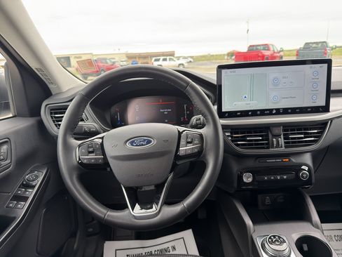 Used 2024 Ford Escape Active w/ Tech Pack #1 AWD/4WD image 12