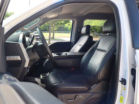 Used 2015 Ford F150 Lariat w/ Trailer Tow Package RWD image 11