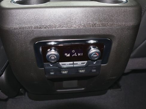 New 2026 GMC Yukon XL Denali w/ Denali Reserve Package image 17