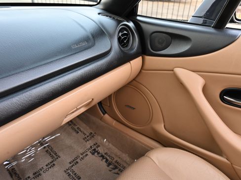 Used 2001 MAZDA MX-5 Miata LS image 34