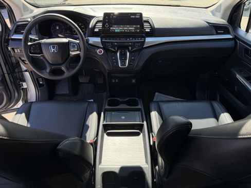 Certified 2025 Honda Odyssey EX-L image 16