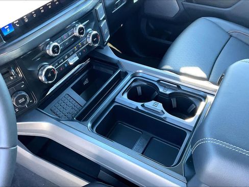 New 2026 Ford F250 Lariat w/ Lariat Premium Package image 7