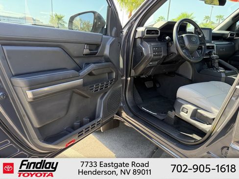 Certified 2026 Toyota Tacoma SR5 AWD/4WD image 7