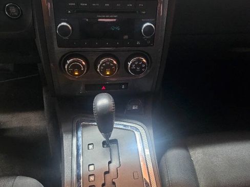 Used 2012 Dodge Challenger SXT image 12