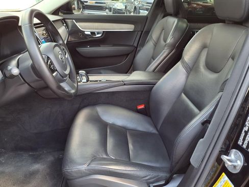 Used 2023 Volvo S90 B6 Plus AWD/4WD image 27