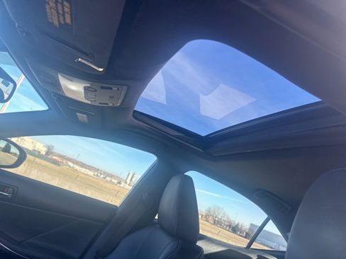 Used 2016 Lexus IS 200t 200t w/ F Sport Package image 11