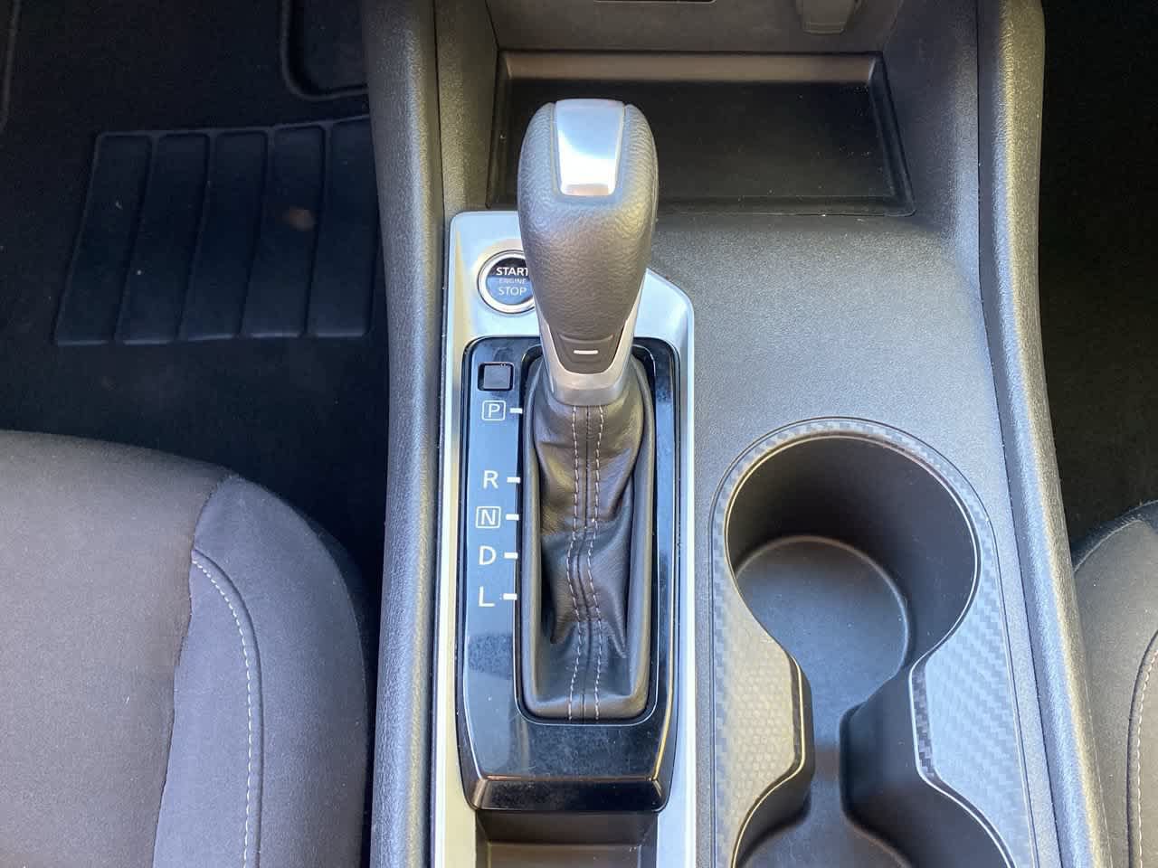 Used 2025 Nissan Altima 2.5 SV FWD image 24