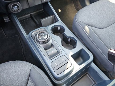 New 2025 Ford Maverick XLT w/ XLT Luxury Package image 32