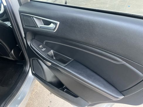 Used 2023 Ford Edge Titanium image 24