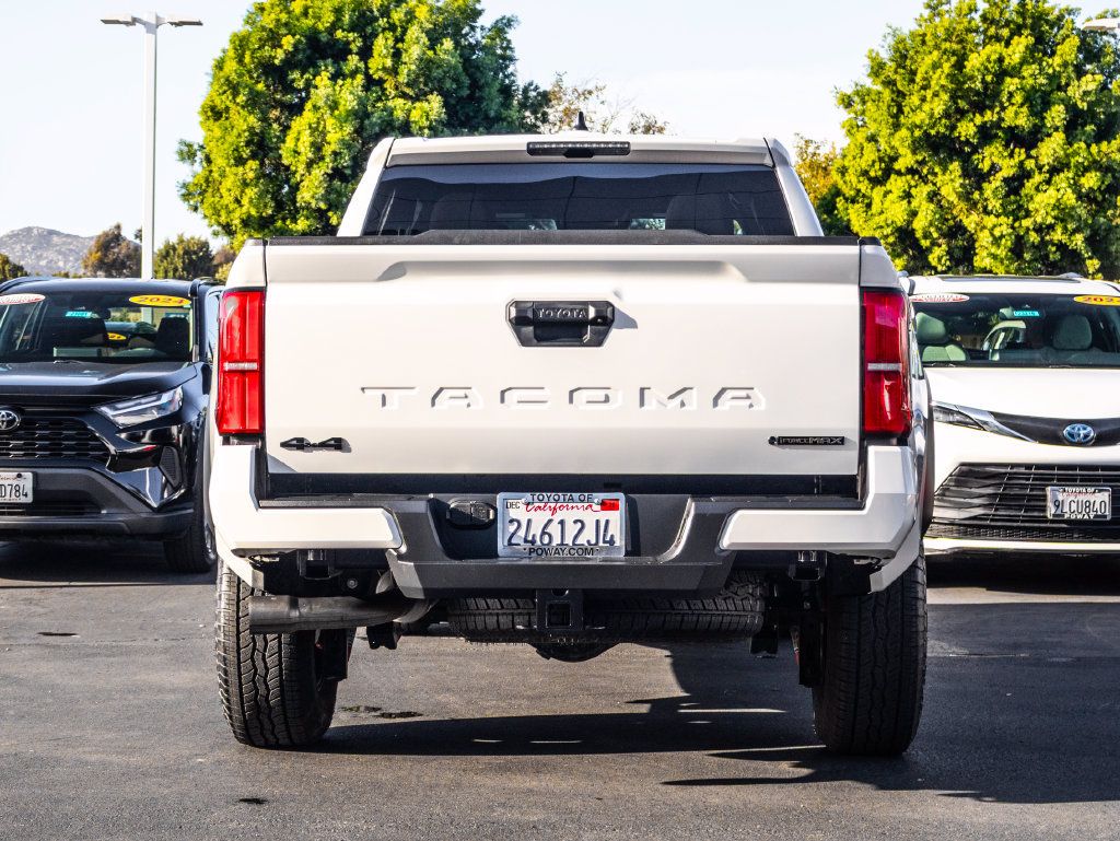Used 2025 Toyota Tacoma TRD Off-Road AWD/4WD image 11
