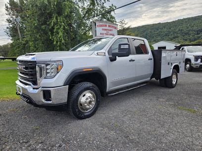 Used 2023 GMC Sierra 3500 Pro w/ Convenience Package