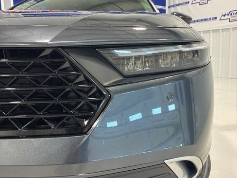 Used 2024 Honda Accord Touring image 11