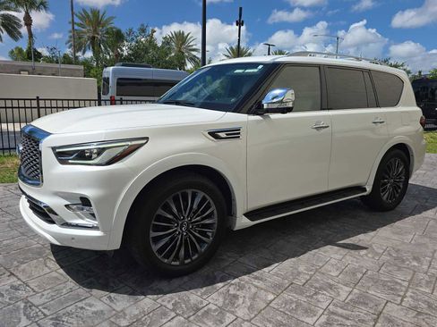 Certified 2024 INFINITI QX80 Sensory w/ All-Season Package AWD/4WD image 8